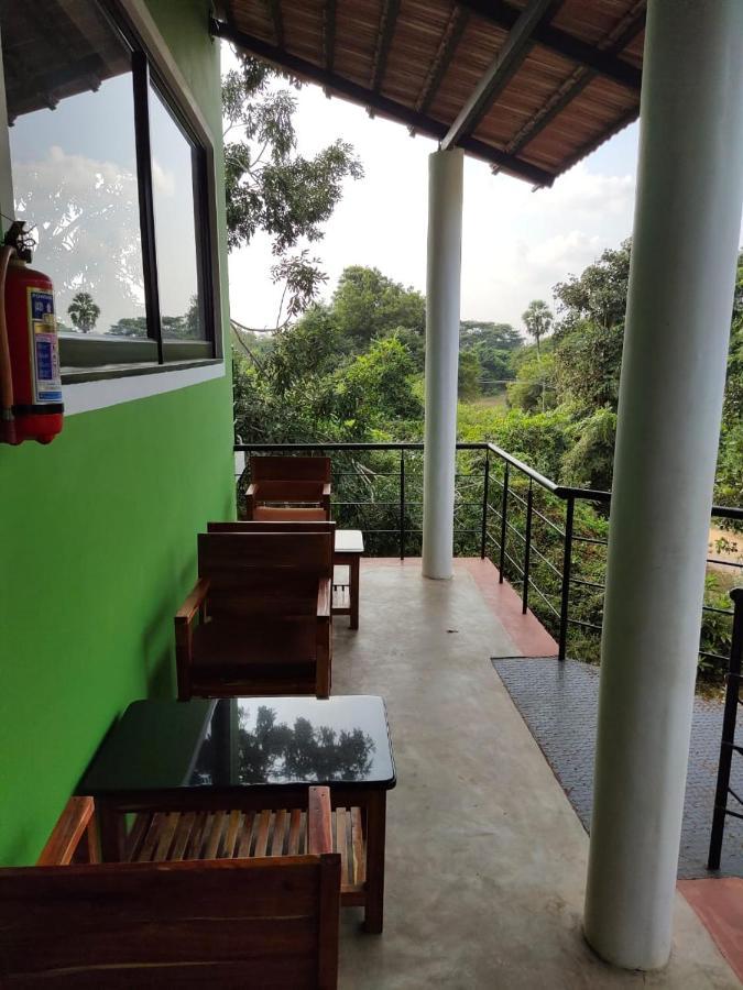 Le Tamarin Guest House Auroville Esterno foto